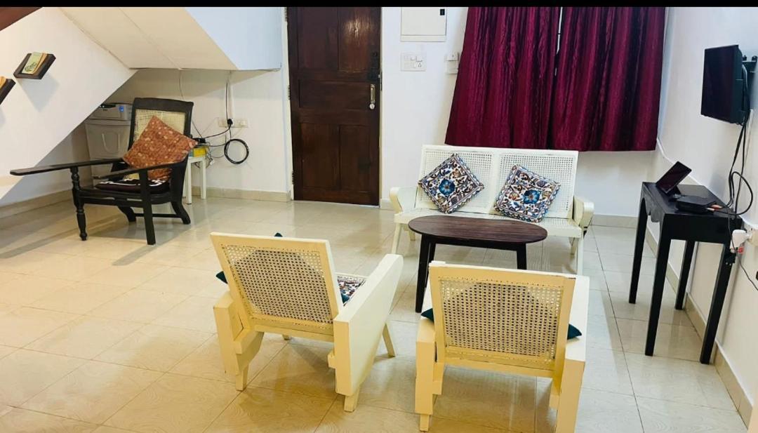 Goa Suites Holiday Home Калангуте Екстериор снимка