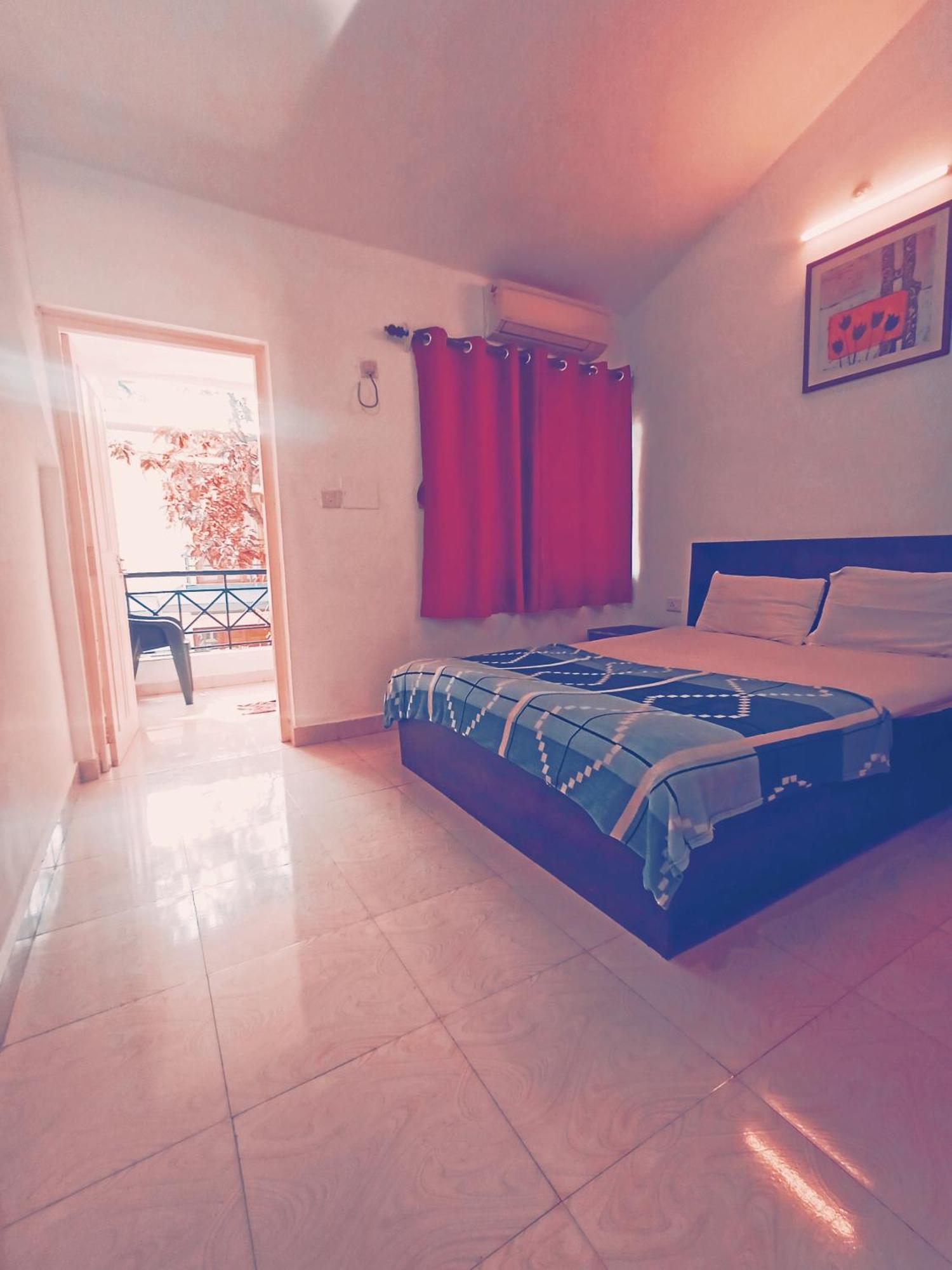 Goa Suites Holiday Home Калангуте Стая снимка
